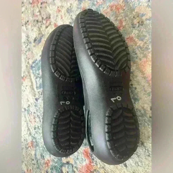 Crocs Women's Kadee Eyelet Ballerina Shoes Flats in Black 8 - Picture 5 of 5